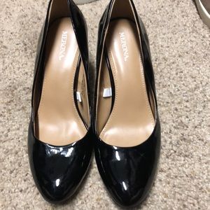 Black patent leather Pumps/heels